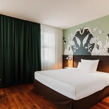 Grimms Hotel 4*