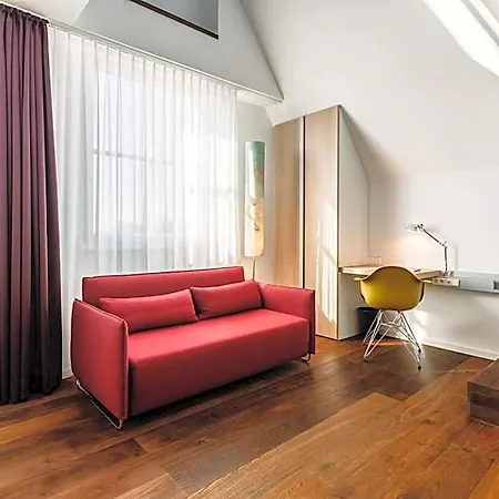Grimms Hotel 4*