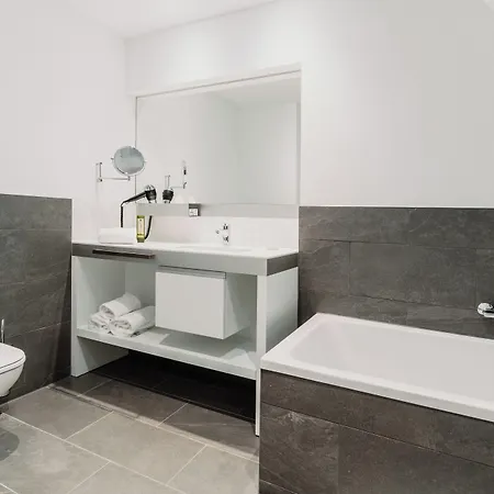 Grimms Hotel 4*